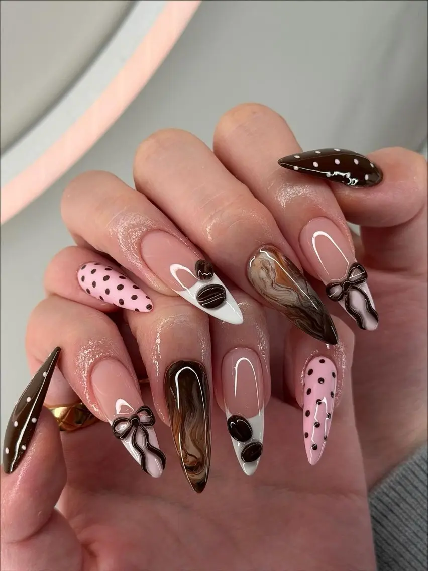 ネイル 長さ出し キラキラネイル 韓国ネイル ロングネイル マグネットネイル ハンドネイル Josie nail salonのネイルデザイン