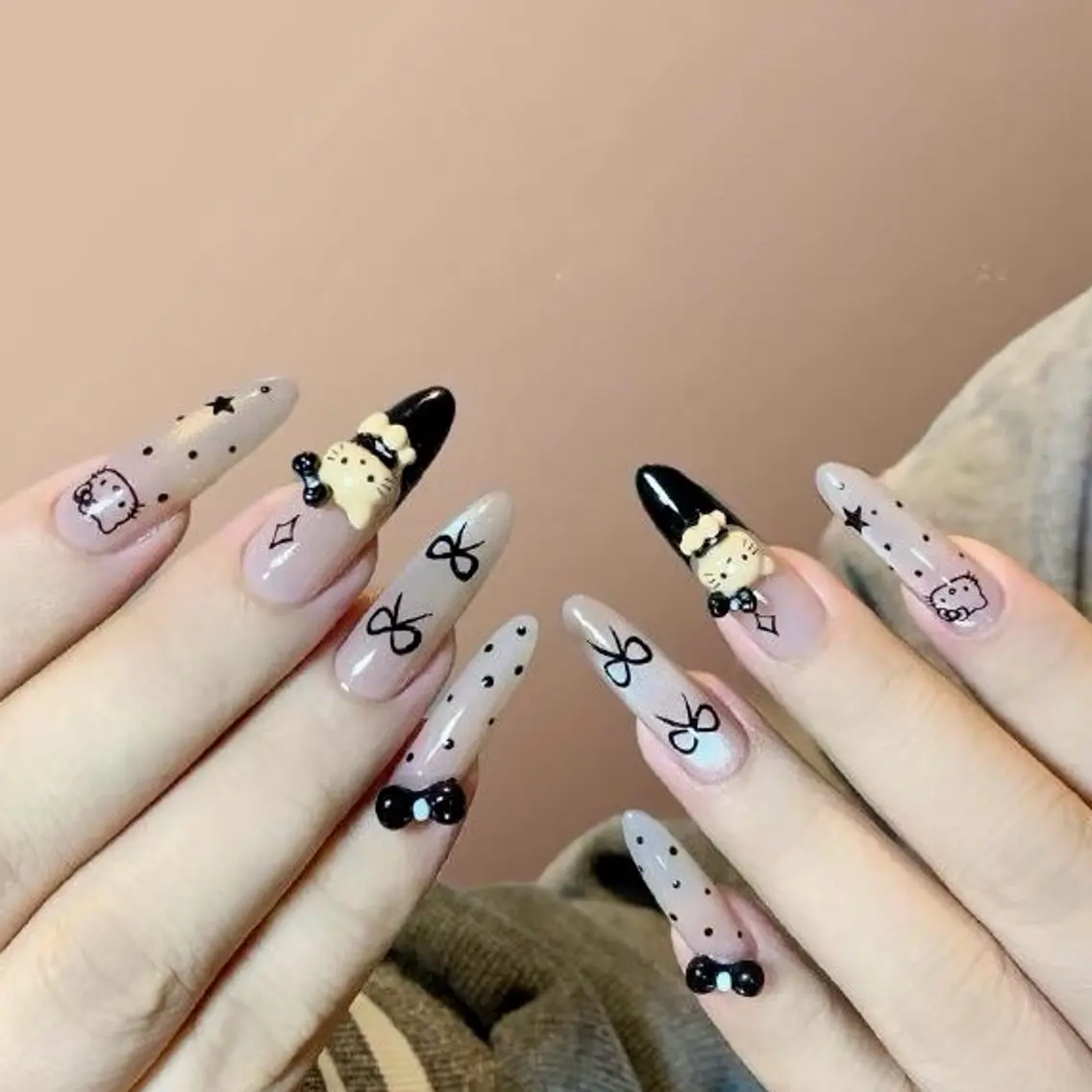 ネイル ハンドネイル ハンドケア Nova Nail Nambaのネイルデザイン