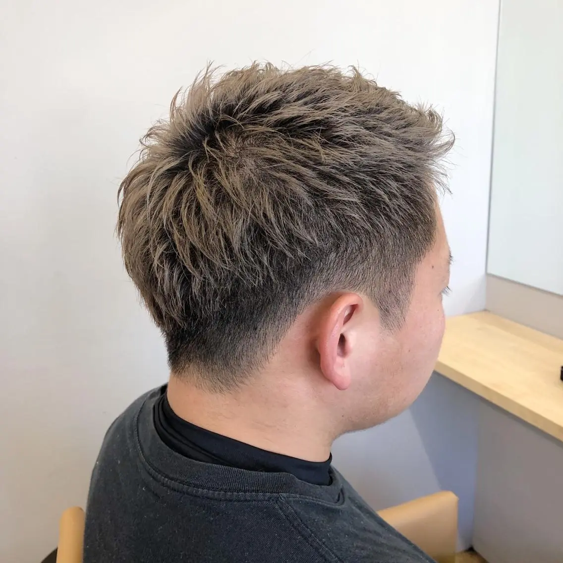 ショート カット ヘアカラー トリートメント 関 京磨のヘアスタイル