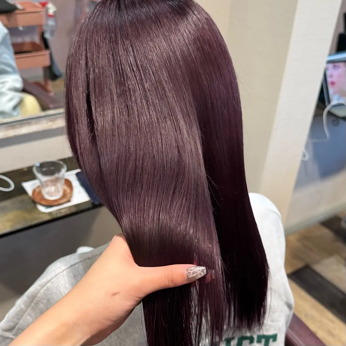 セミロング カラー 柔らかいbeige ¦韓国¦🩰マユ🩰のヘアスタイル