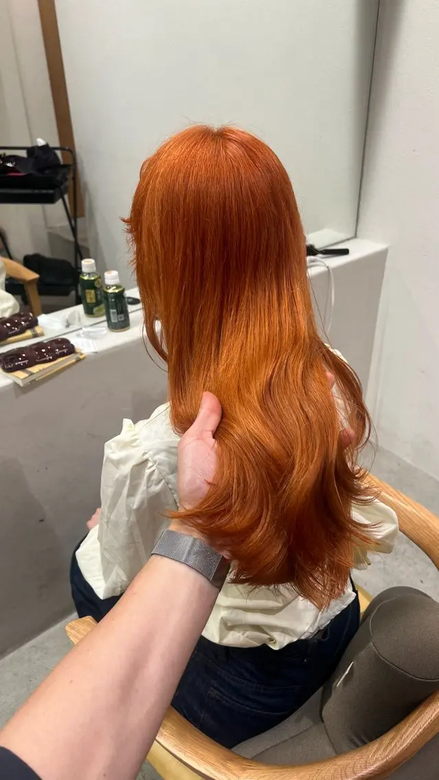 ロング カラー ベージュカラー ブリーチ オレンジ オレンジベージュ レイヤーカット カット ヘアカラー 誰より丁寧なカット/ 小林輝/レイヤーのヘアスタイル