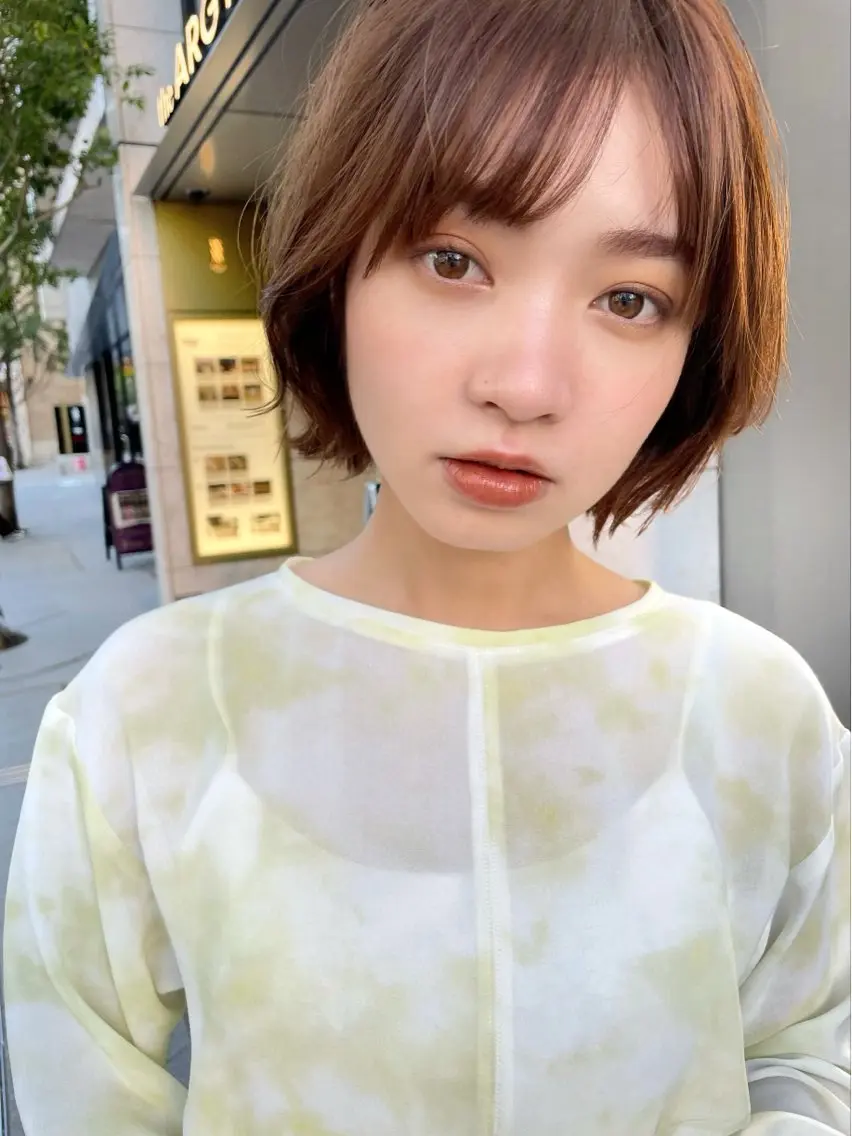 ショート カラー 切りっぱなしボブ ボブレイヤー ボブ くびれヘア 顔まわりレイヤー カット ヘアカラー 結べるレイヤーボブ くびれLady表参道のヘアスタイル