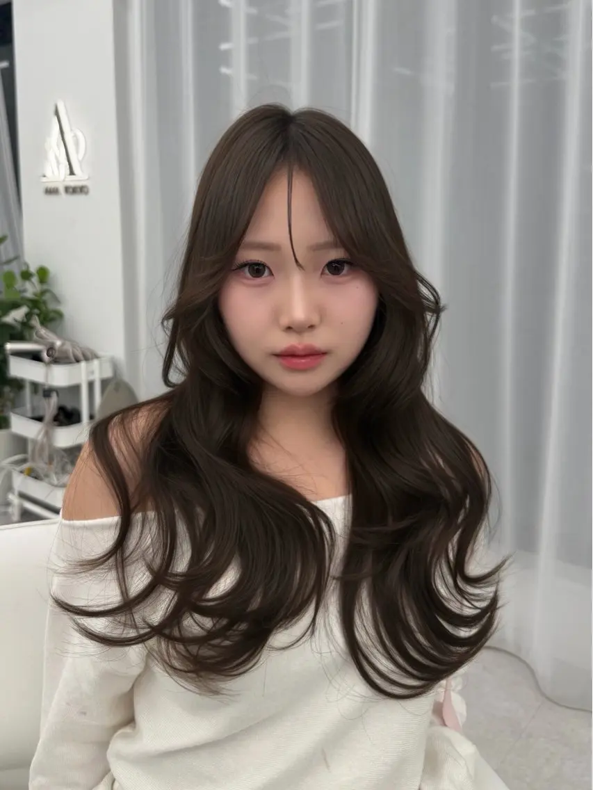 ロング なつき🎀韓国ヘア /透明感カラーのヘアスタイル