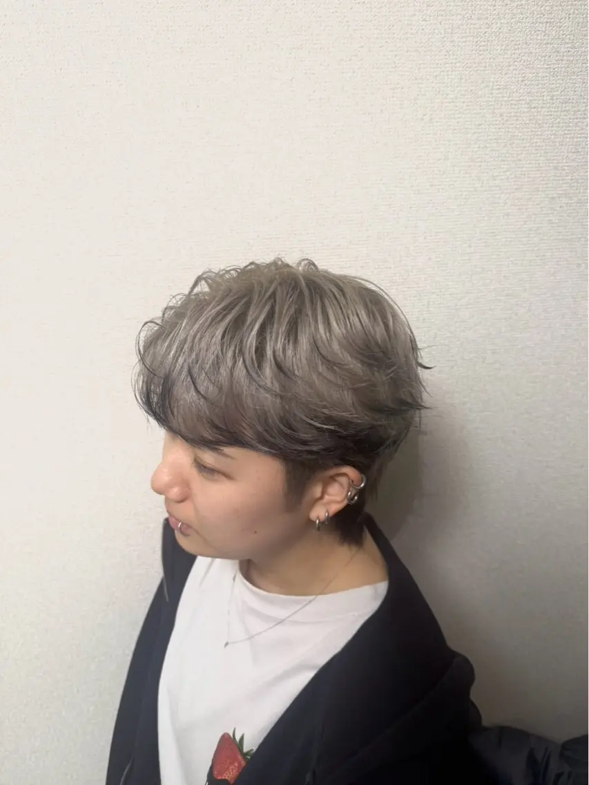 ショート メンズ カット ヘアカラー 木村 澪奈のヘアスタイル