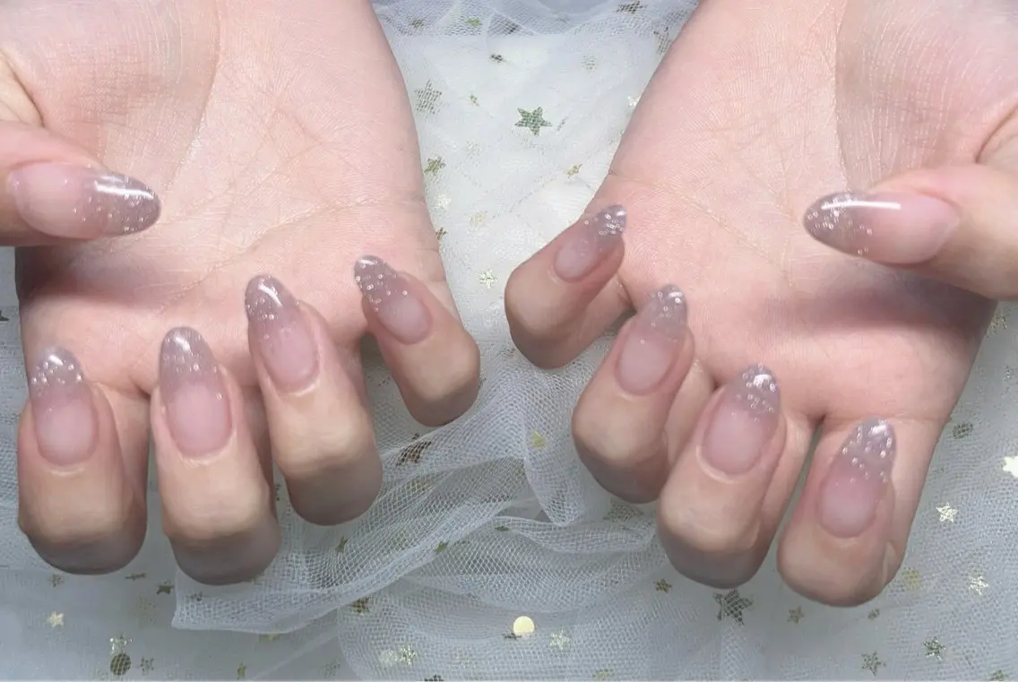 ネイル グラデーション ラメ(グリッター) ラメグラデーション Azel nail 伊野麗のネイルデザイン