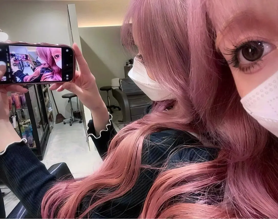 ロング カラー tim hinaのヘアスタイル