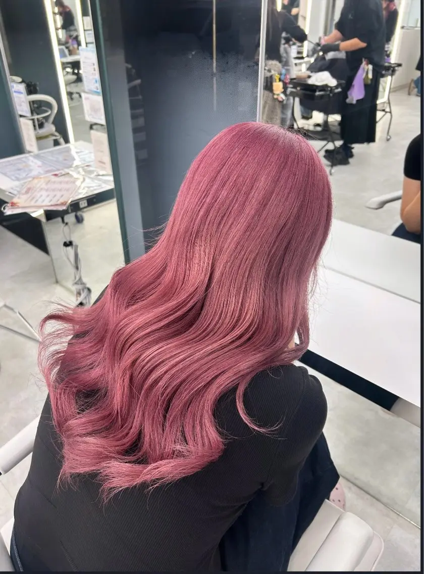 ロング ヘアカラー 🤍透明感艶カラ ー🫧あこ🎀のヘアスタイル