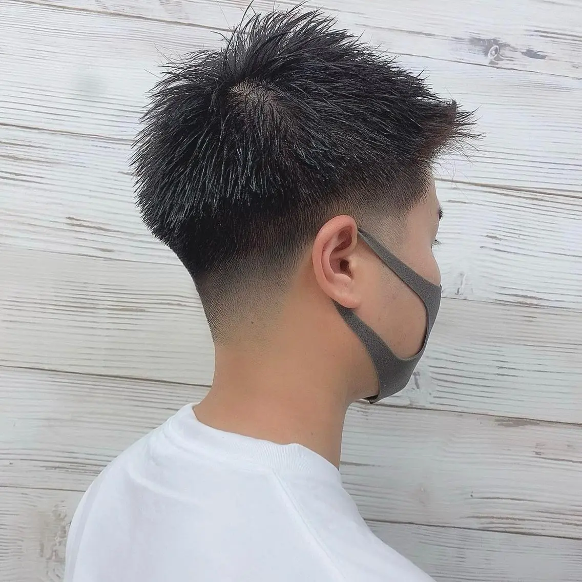 ショート パーマ メンズ ショートボブ 編み込みエクステ シールエクステ メンズバレイヤージュ フェードカット FAAM Tsuneのヘアスタイル