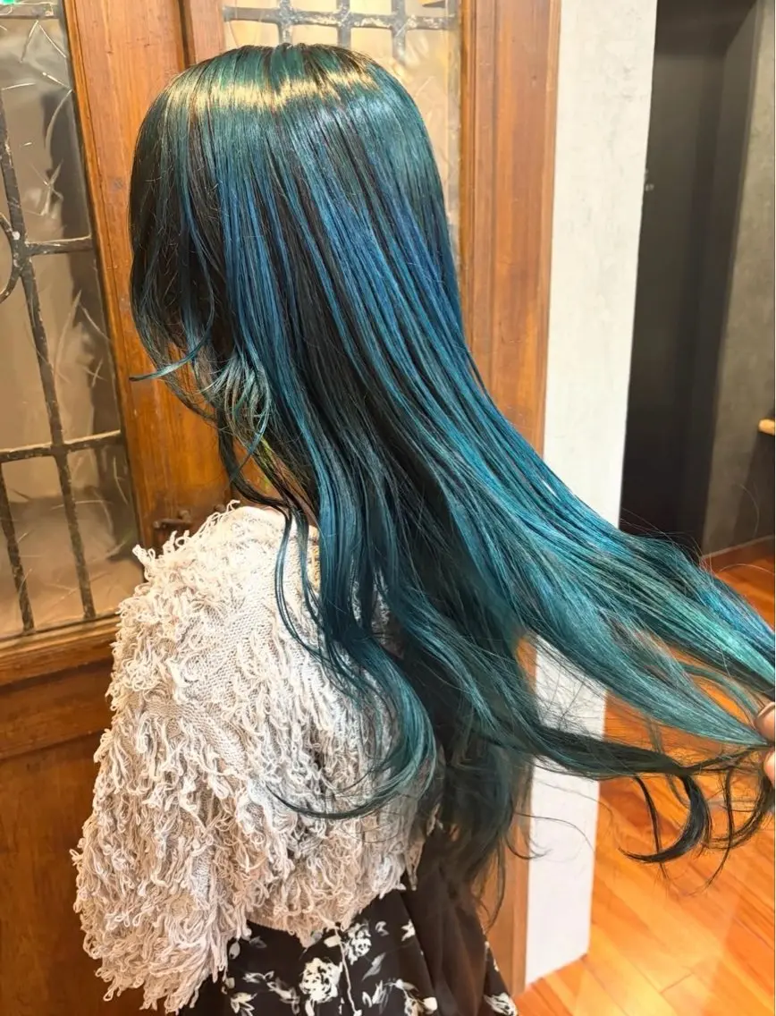 ロング カラー ヘアアレンジ デザインカラー 烏山 達也のヘアスタイル