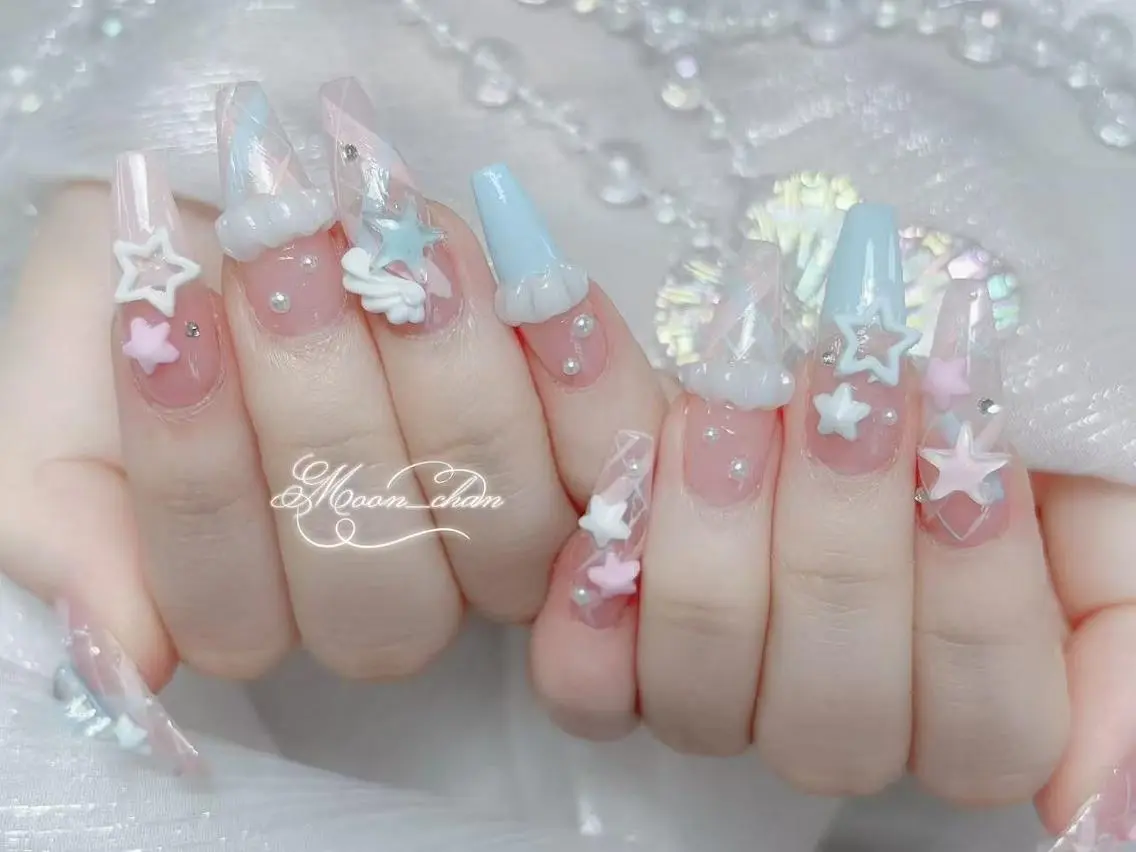 ネイル 長さ出し キラキラネイル 韓国ネイル ロングネイル マグネットネイル ハンドネイル ハンドケア KTNail 🎀 長さ出し専門店のネイルデザイン