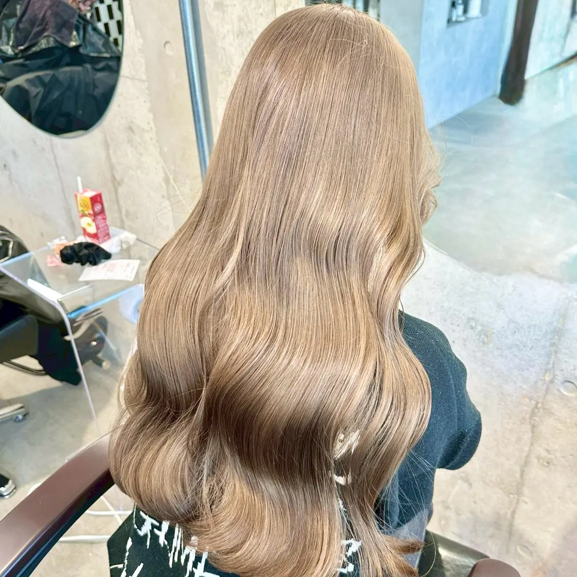 ロング カラー ヘアアレンジ ブリーチ ヘアカラー トリートメント ✨ブリーチカラー× 艶髪SUZU🛼🫧のヘアスタイル