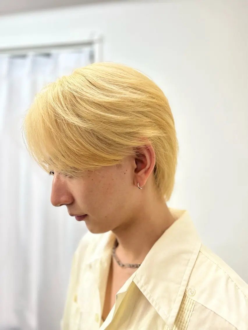 カラー メンズ メンズショート スパイキーショート カット トリートメント OKADA/メンズ /カット/眉/縮毛のヘアスタイル