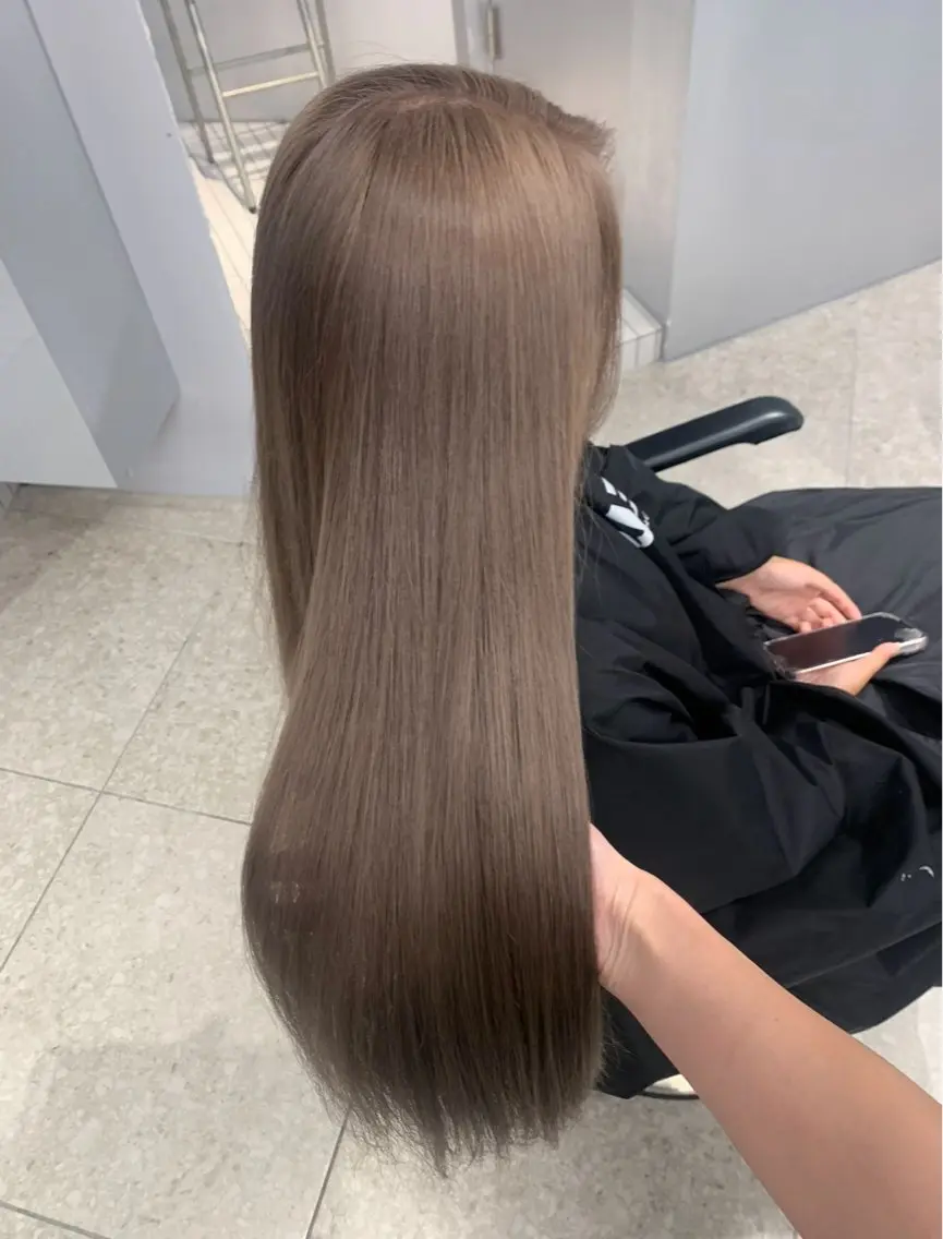 ロング カラー ヘアカラー カワチ リュウタのヘアスタイル