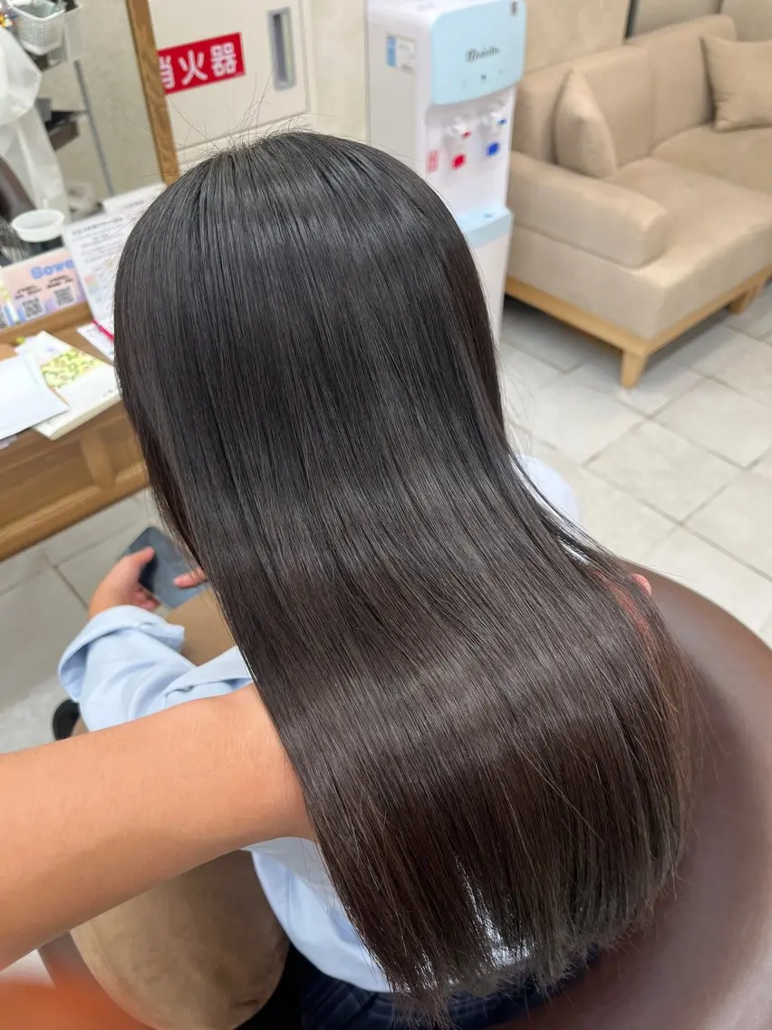 【学割U24】美髪矯正+カット+トリートメント+お持ち帰りホームケアセットの写真