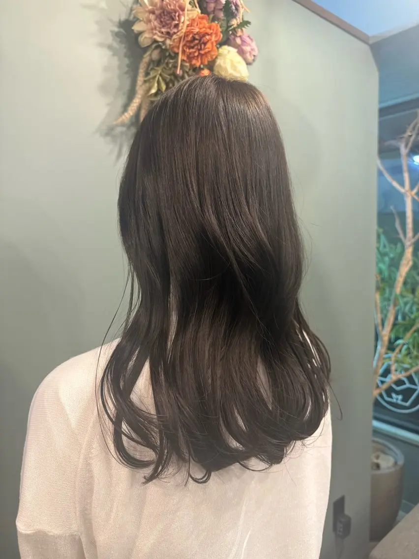 セミロング 草野 奈扇のヘアスタイル