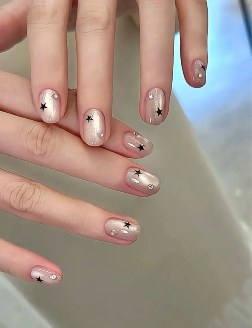 ネイル ハンドネイル H3 Nail Miniのネイルデザイン
