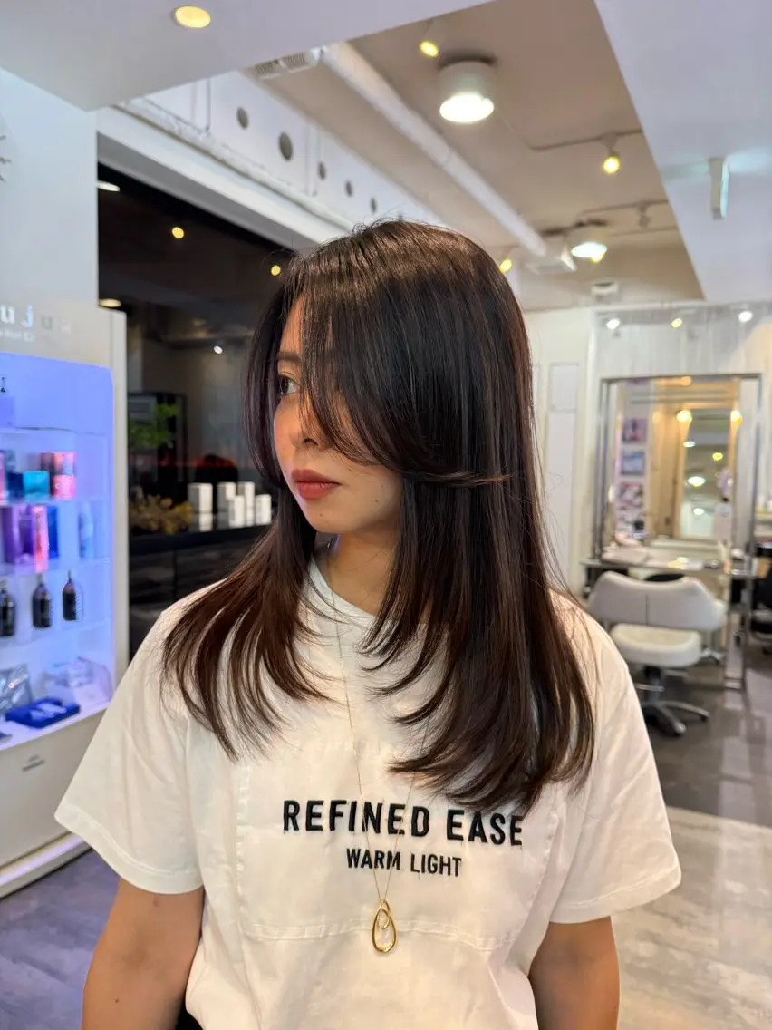 ロング レイヤーカット 浜田 美来のヘアスタイル