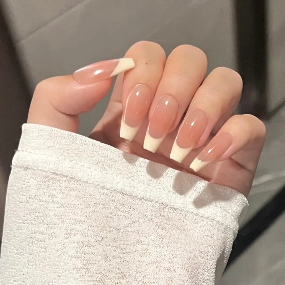✨️チップ長さ出し10本💅フレンチネイル💜💛の写真