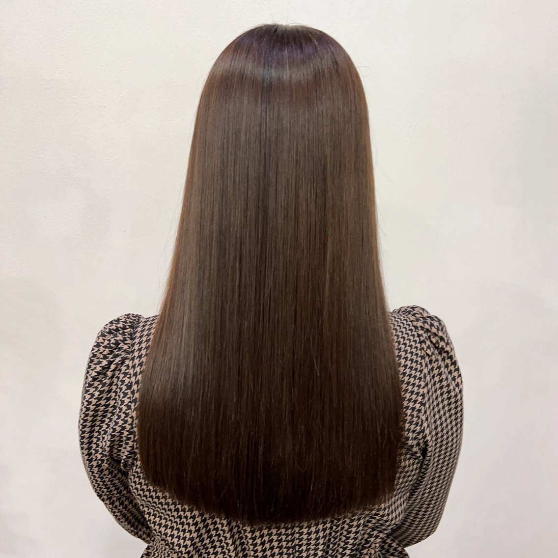 ロング カラー 平田 一成のヘアスタイル