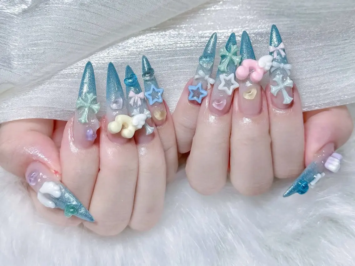 ネイル ブルー ジェルネイル ガーリー グラデーション グリーン ハンドネイル Rin Nail 新大久保店のネイルデザイン