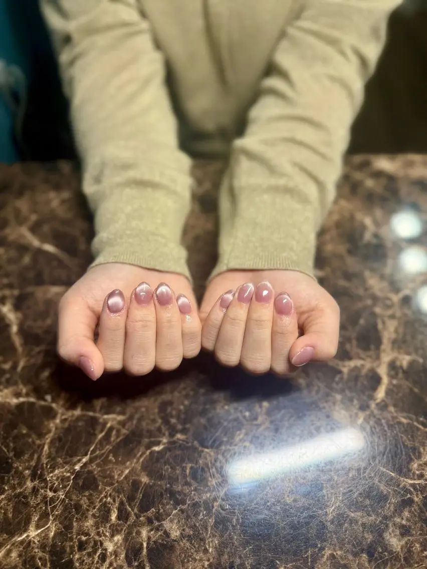 ネイル フレンチネイル マグネットネイル マグネットフレンチ IROHA NAIL 美優のネイルデザイン
