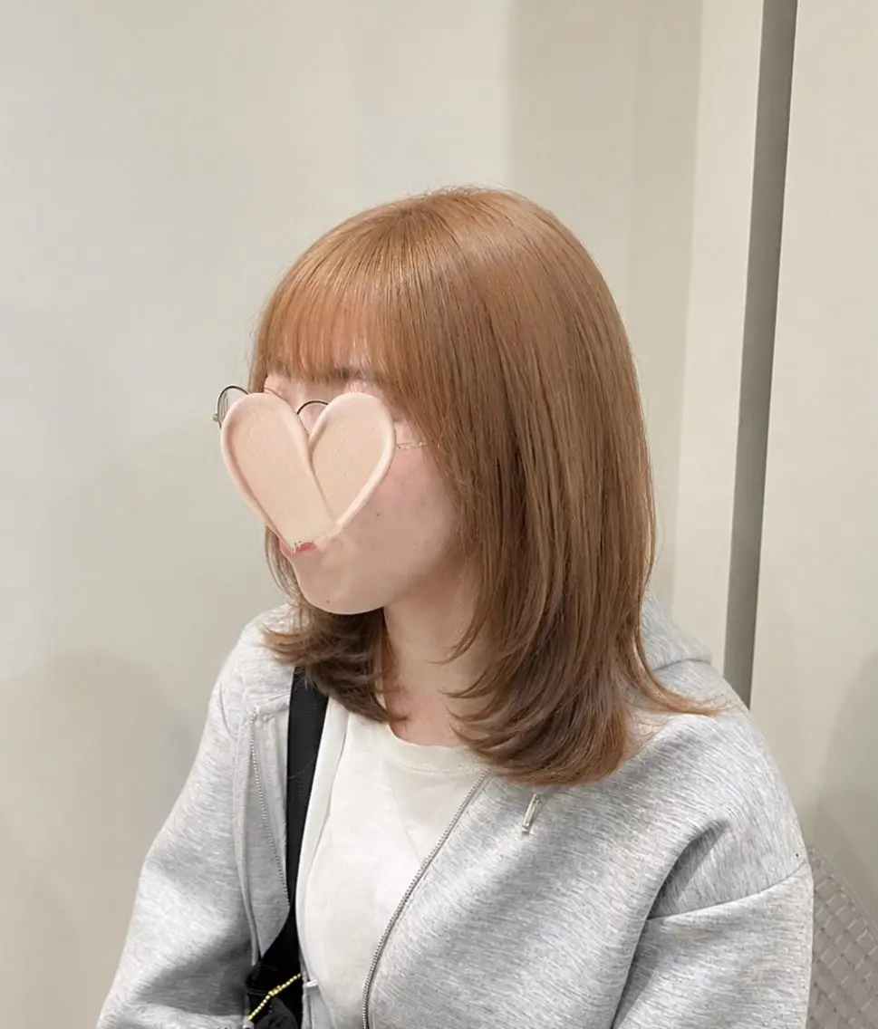 ミディアム カラー ヘアアレンジ ボブレイヤー ミディアムレイヤー ベージュカラー ブリーチ ケアブリーチ ヘアカラー トリートメント 梅木李奈🍒府中/ レイヤー透明感カラーのヘアスタイル