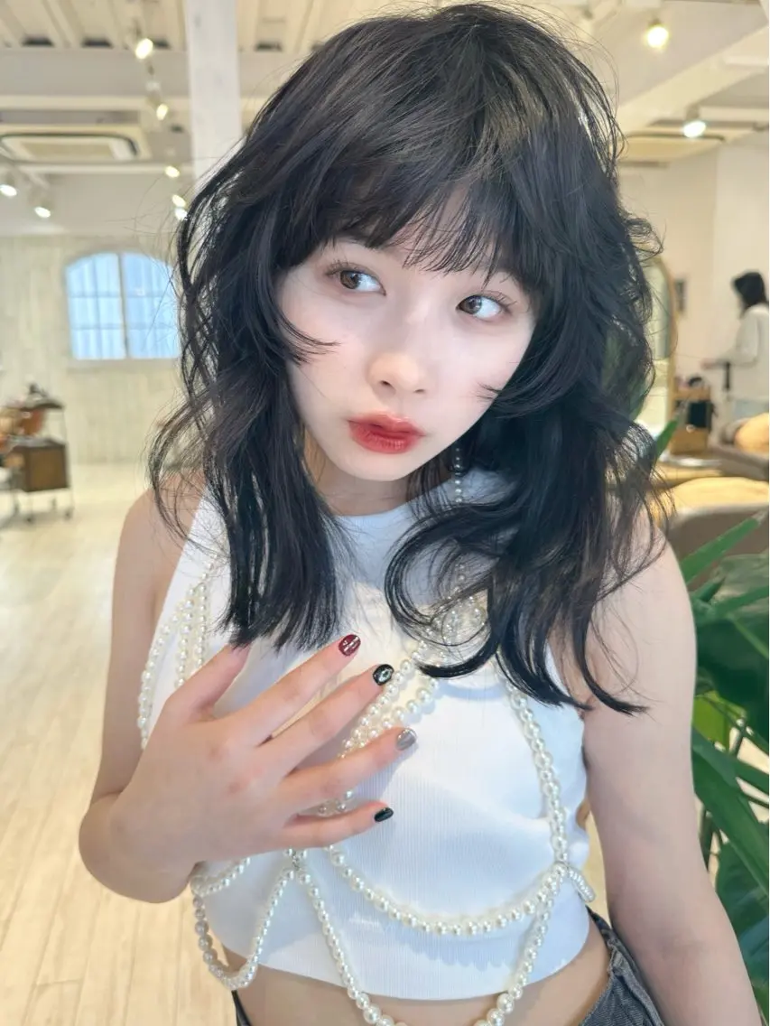 セミロング カット トレンドヘア🌿 chinariのヘアスタイル