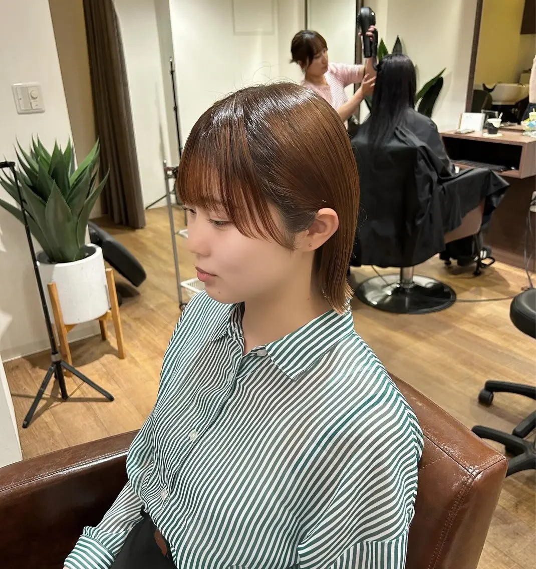ミディアム 切りっぱなしボブ ボブ 顔周りカット 縮毛矯正 縮毛矯正 /伊藤はるかのヘアスタイル