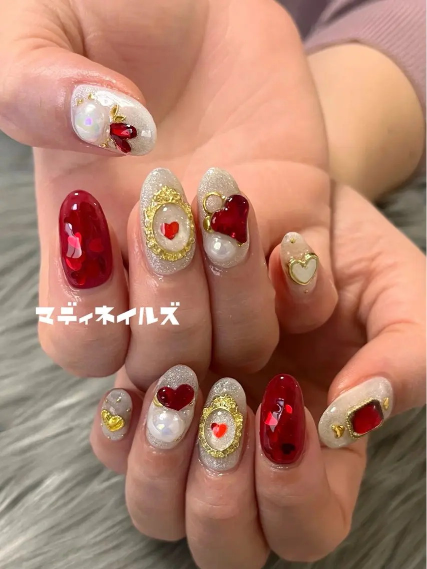 ネイル MADDYNAILS ✴︎柏痛ネイルのネイルデザイン