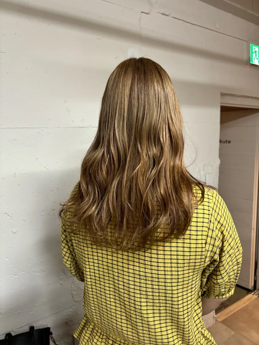 セミロング カラー 🩵似合わせカット SEIRA🩵のヘアスタイル