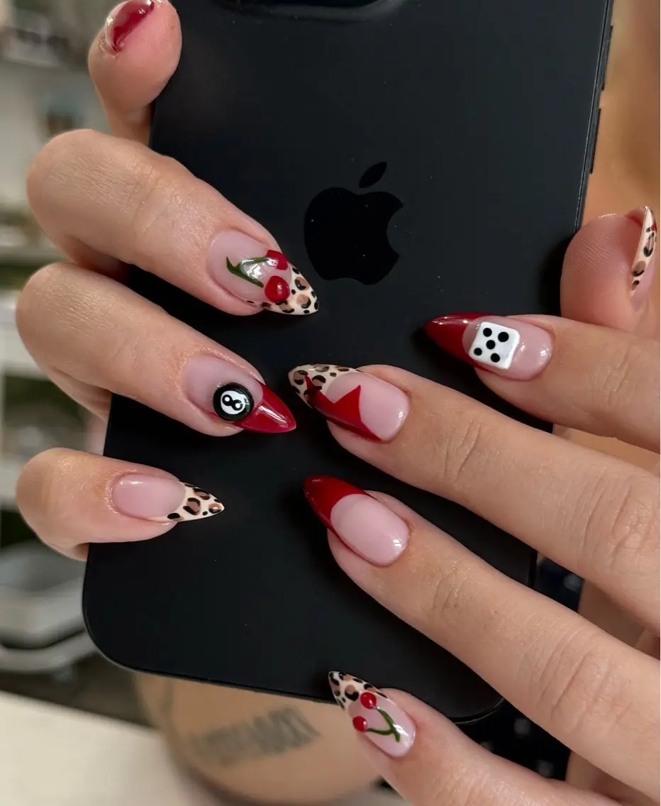 ネイル チークネイル クリアネイル ガーリー キラキラネイル 韓国ネイル Ume Nail Studioのネイルデザイン