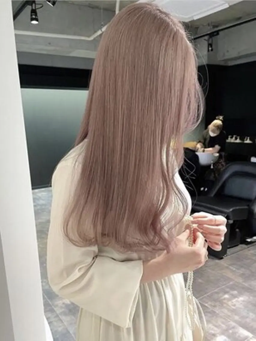 ロング 川瀬 夢来のヘアスタイル