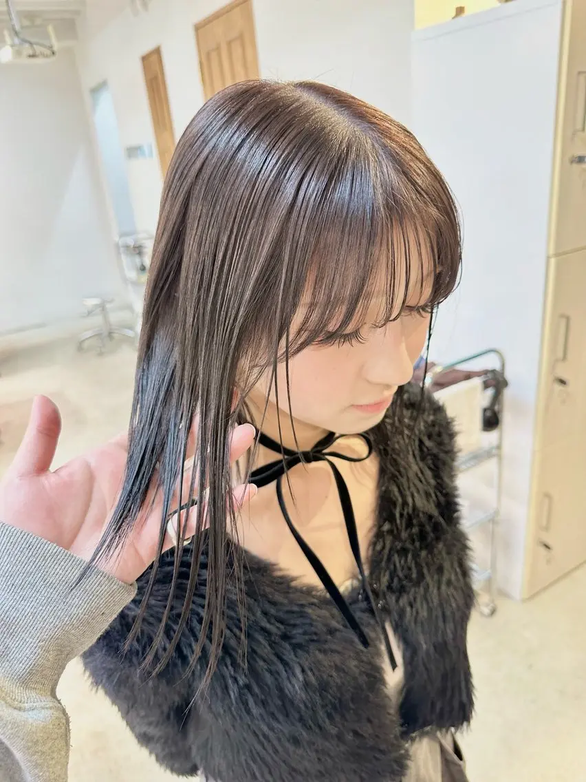 ミディアム カラー ヘアカラー トリートメント kai .のヘアスタイル