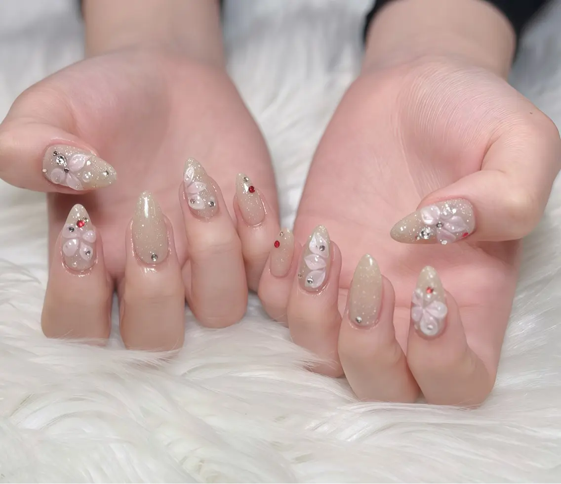 ネイル ハンドネイル Nichi Nailsのネイルデザイン