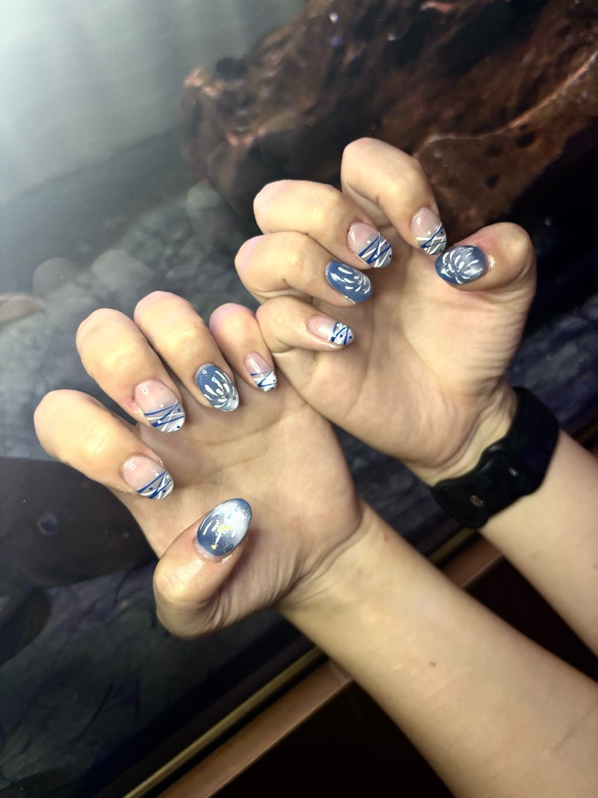 ネイル ハンドネイル Be Rac 🖤🐍🦋🥀のネイルデザイン
