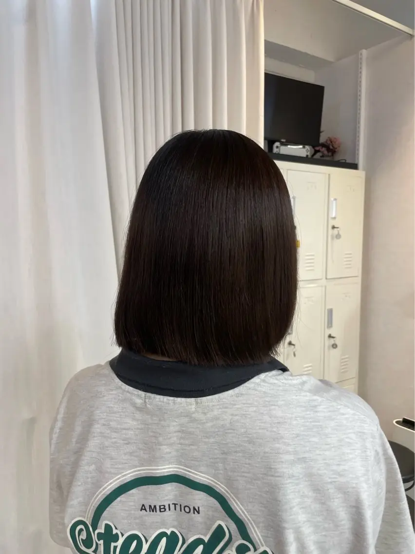 ミディアム カット 安井まゆ _Box mico.のヘアスタイル