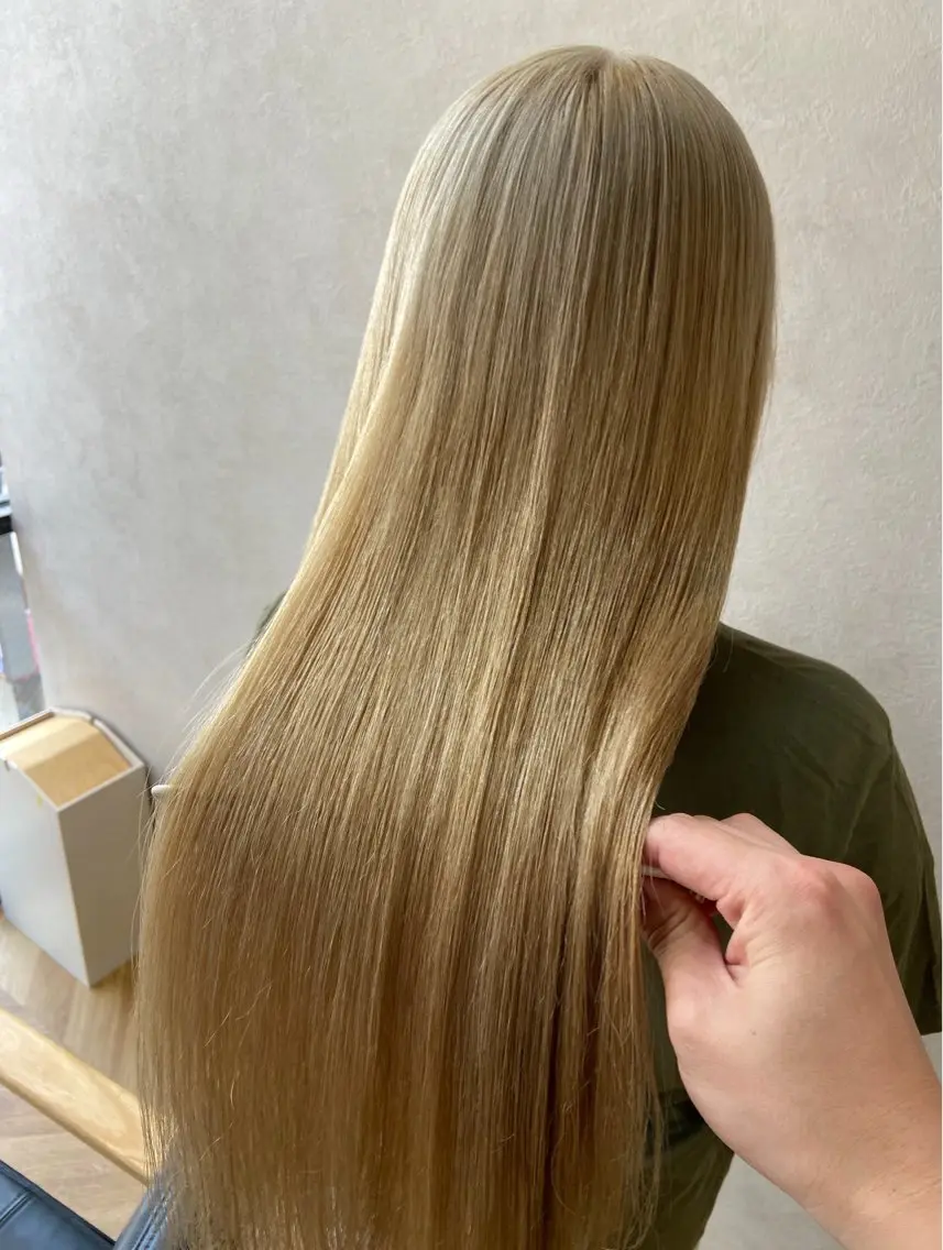 ロング ヘアカラー newiネウィ _naoのヘアスタイル