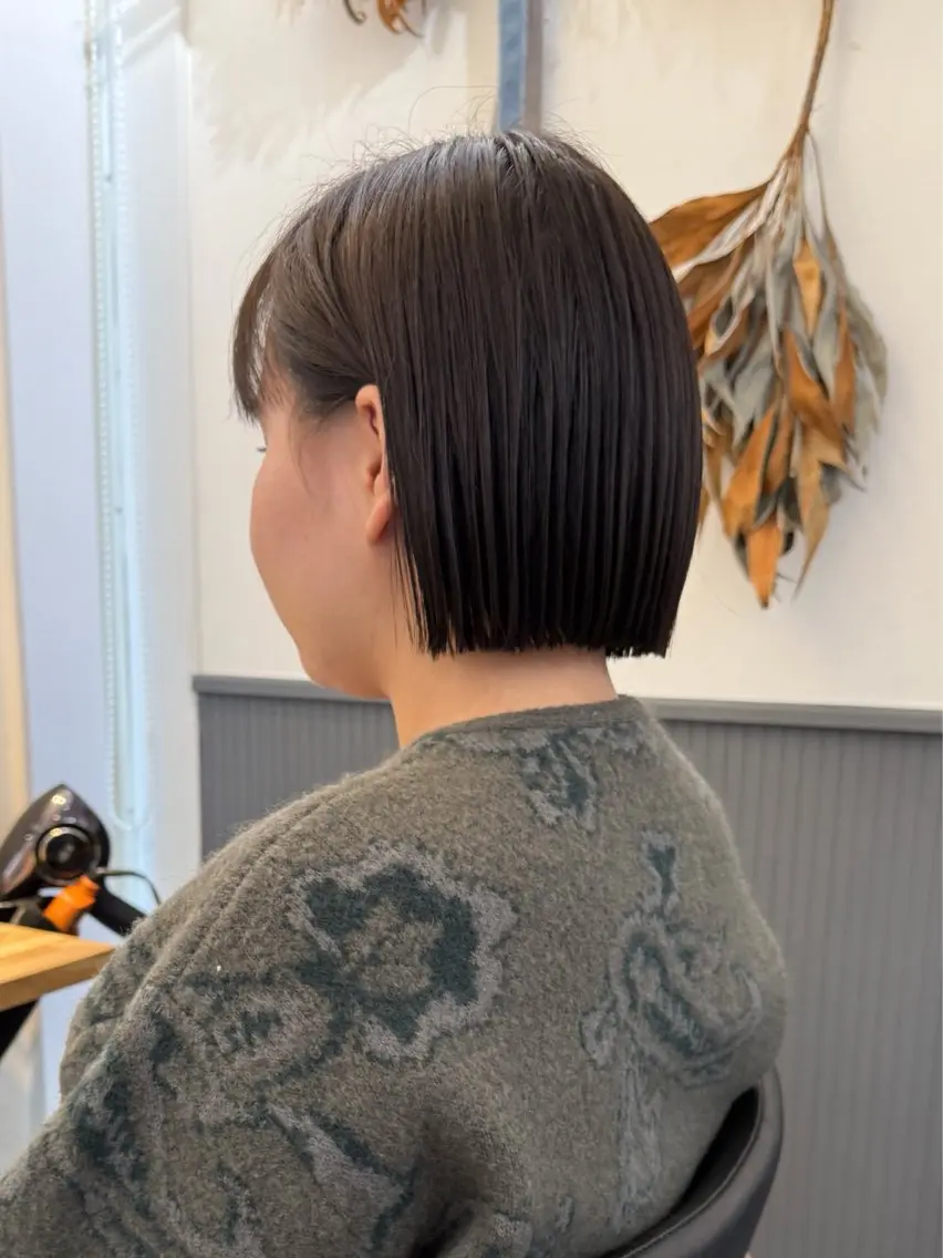 ショート ボブ こもり なおやのヘアスタイル
