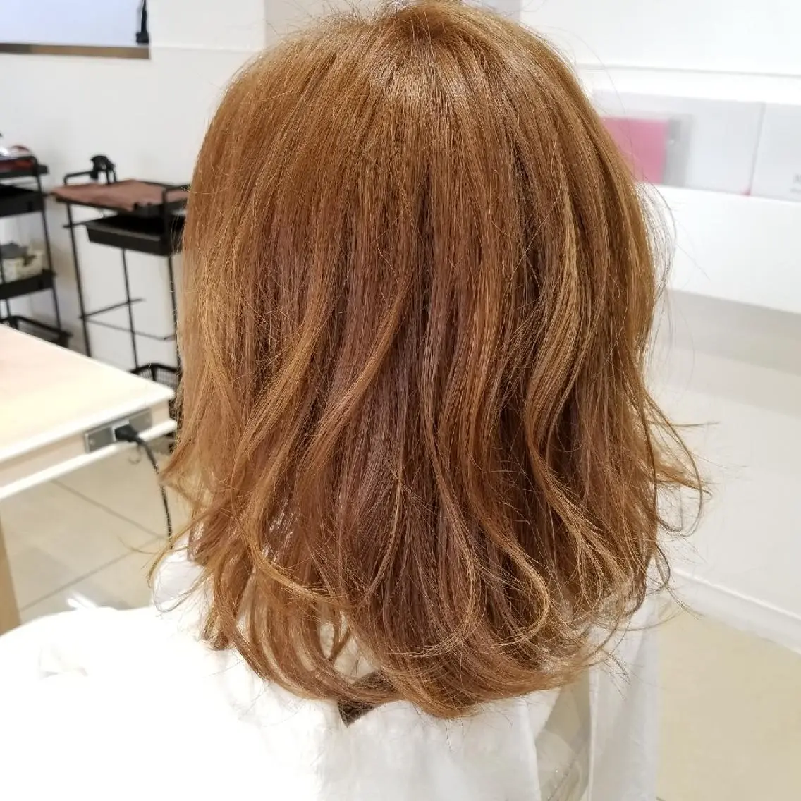 ミディアム パーマ カラー 山内 佐江子のヘアスタイル