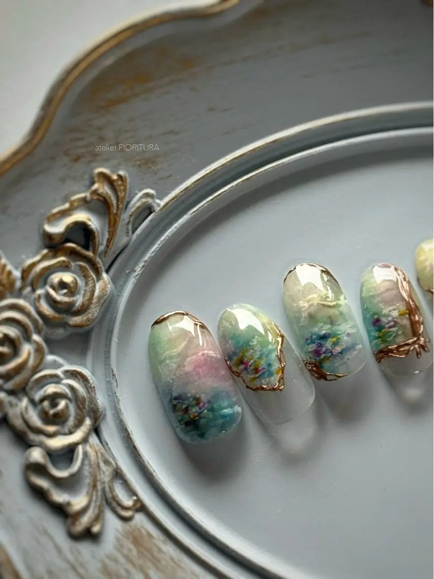 ネイル FIORITURA Maikoのネイルデザイン