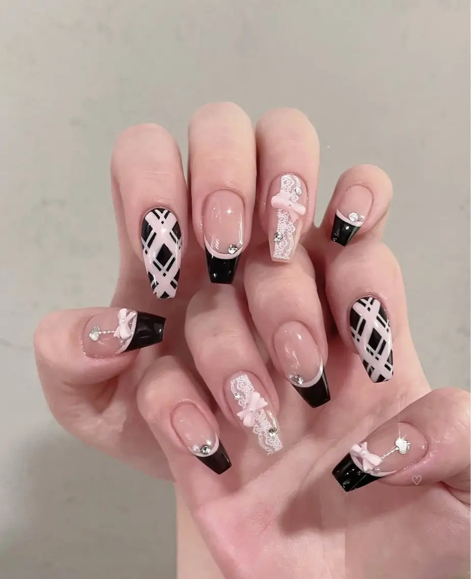 ネイル チークネイル フットネイル フレンチネイル ジェルネイル ハロウィン ハンドネイル XIINH NAIL SALONのネイルデザイン