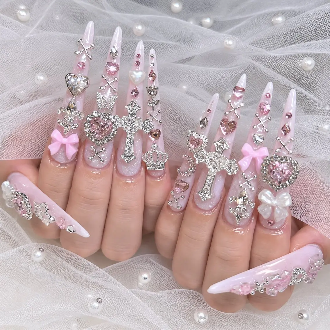 ネイル キラキラネイル AUREA Nail 心斎橋店のネイルデザイン