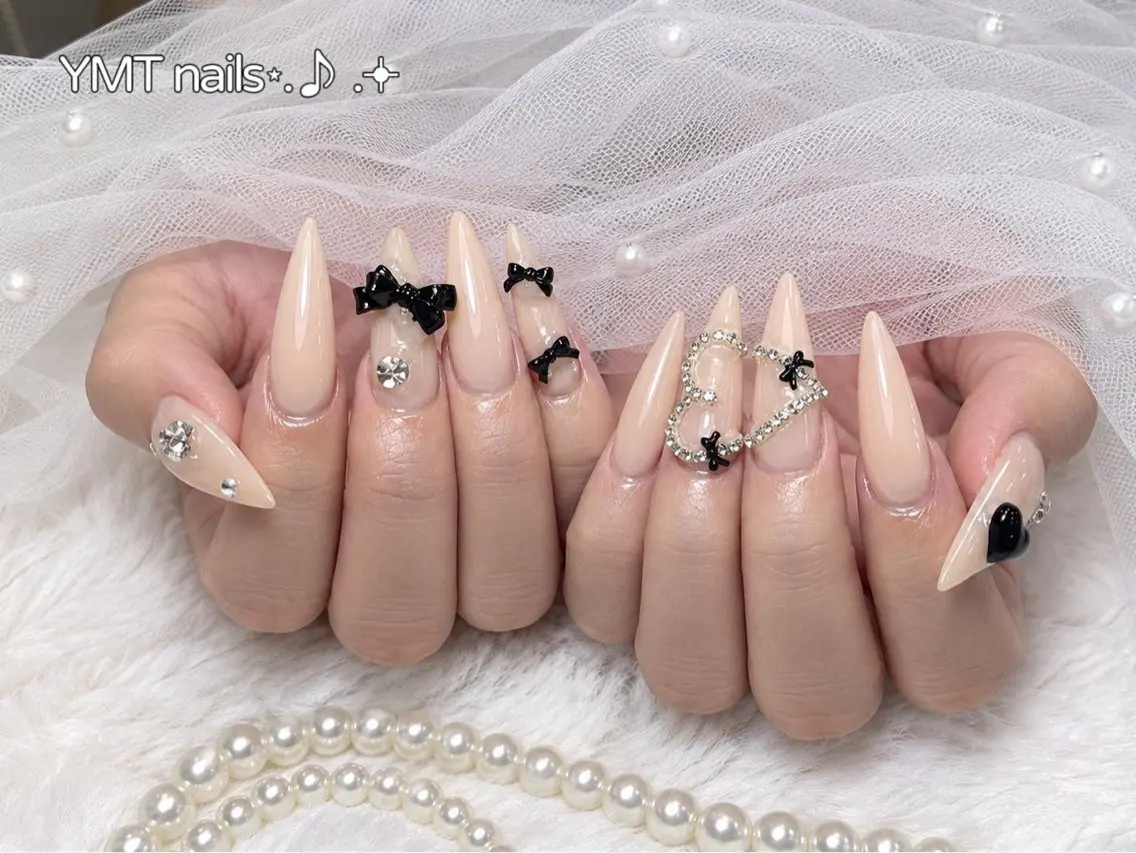 ネイル ハンドネイル mochi nailsのネイルデザイン