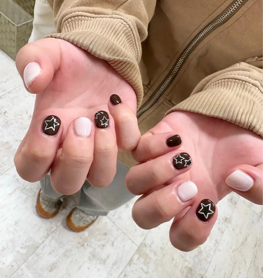 ネイル 持ち込み 吉田 里菜のネイルデザイン