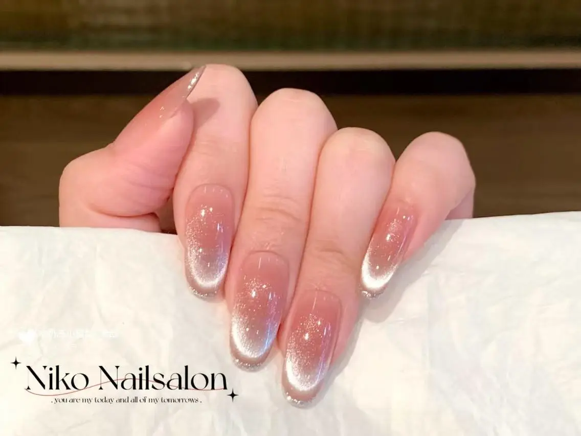 【2級持ち研修ネイリスト】マグネットフレンチ¥3200の写真