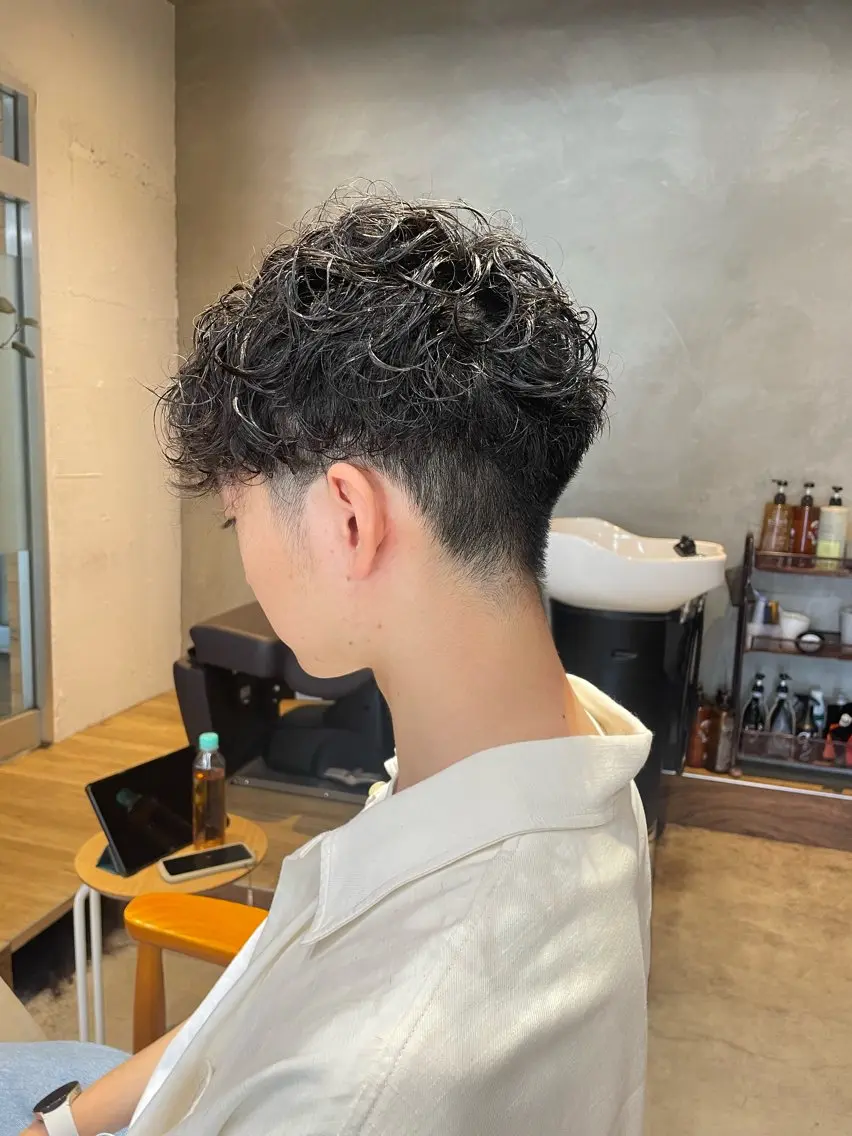 メンズ メンズパーマ スペインカール カット パーマ トリートメント ヘッドスパ ✨ショート、ボブ✨ 奈良孝平のヘアスタイル