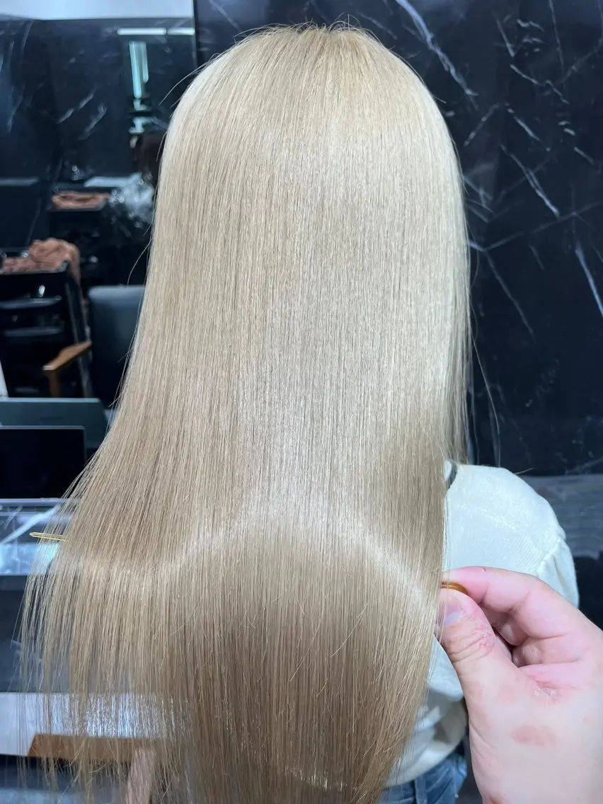 セミロング カラー くせ毛 ulu+sia/ 神戸本格派髪質改善のヘアスタイル