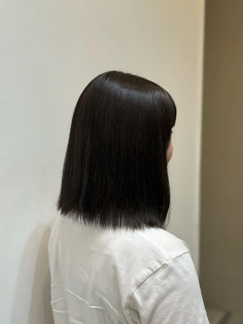 カラー アッシュ ブルーカラー ダークアッシュ レディースモデル募集 角快利のヘアスタイル