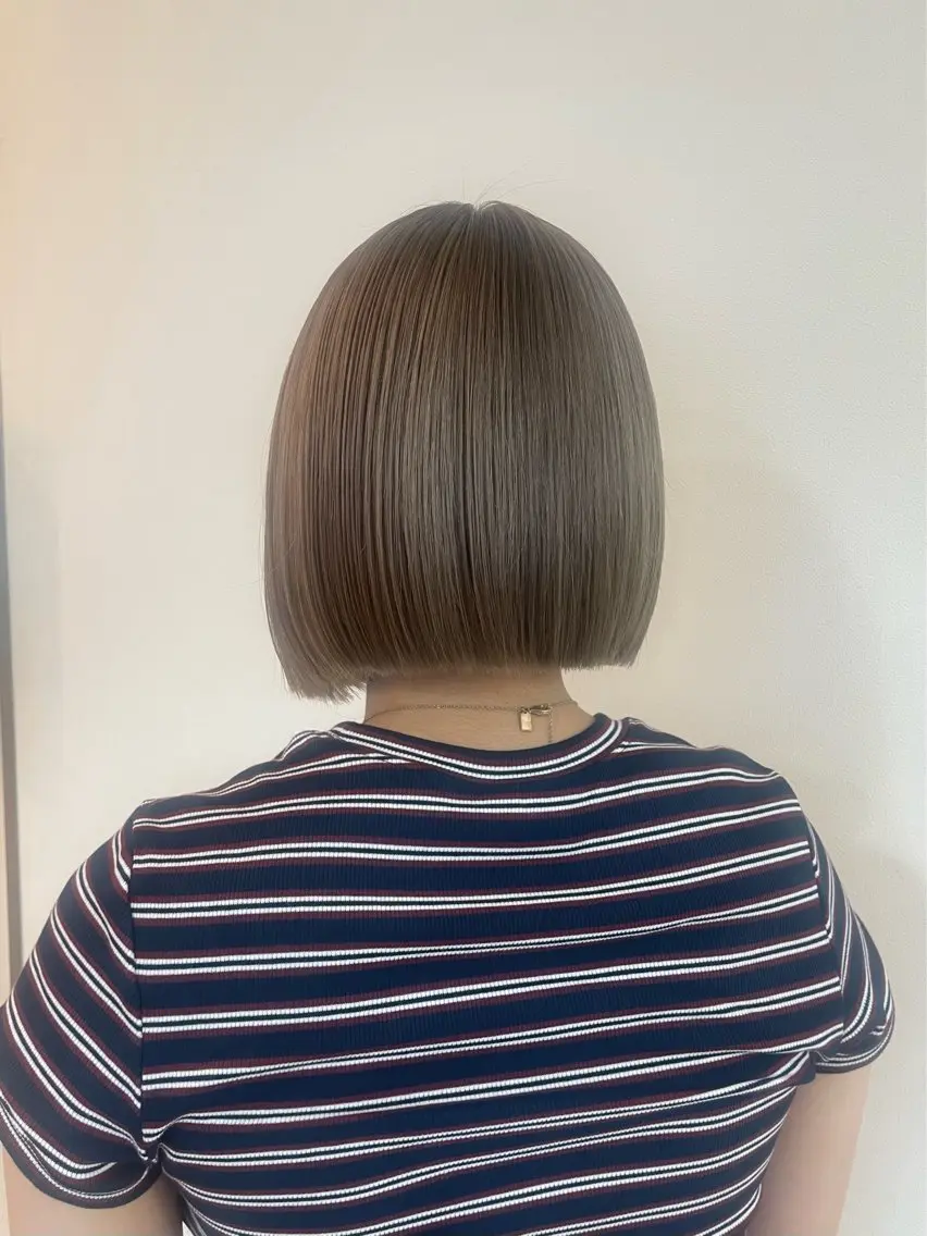 ショート カラー ヘアアレンジ グレージュ ボブ カット ヘアカラー トリートメント ダブルカラー/ レイヤー🍒齋藤 澪のヘアスタイル