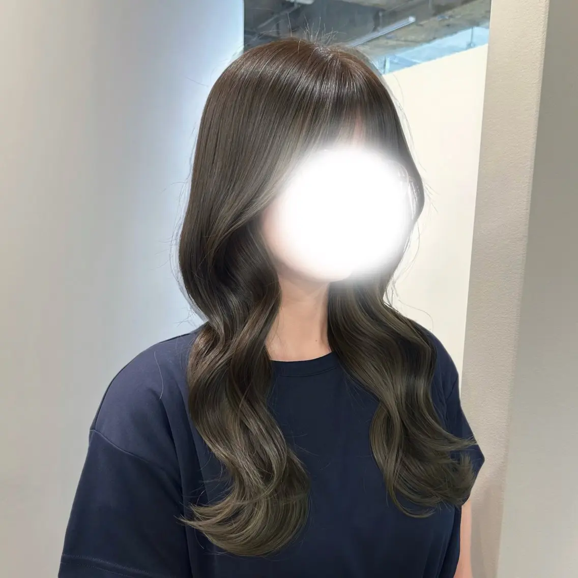 ロング カラー 透明感カラー グレージュ オリーブグレージュ オリーブグレー カノエ大濠店 / AMIのヘアスタイル